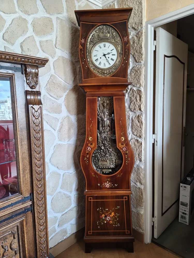 Horloge ancienne estimée lors d'un débarras de succession